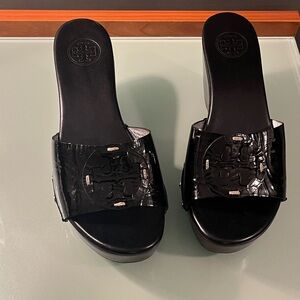 Tory Burch Patent leather Patti Black Platform Slide Sandals